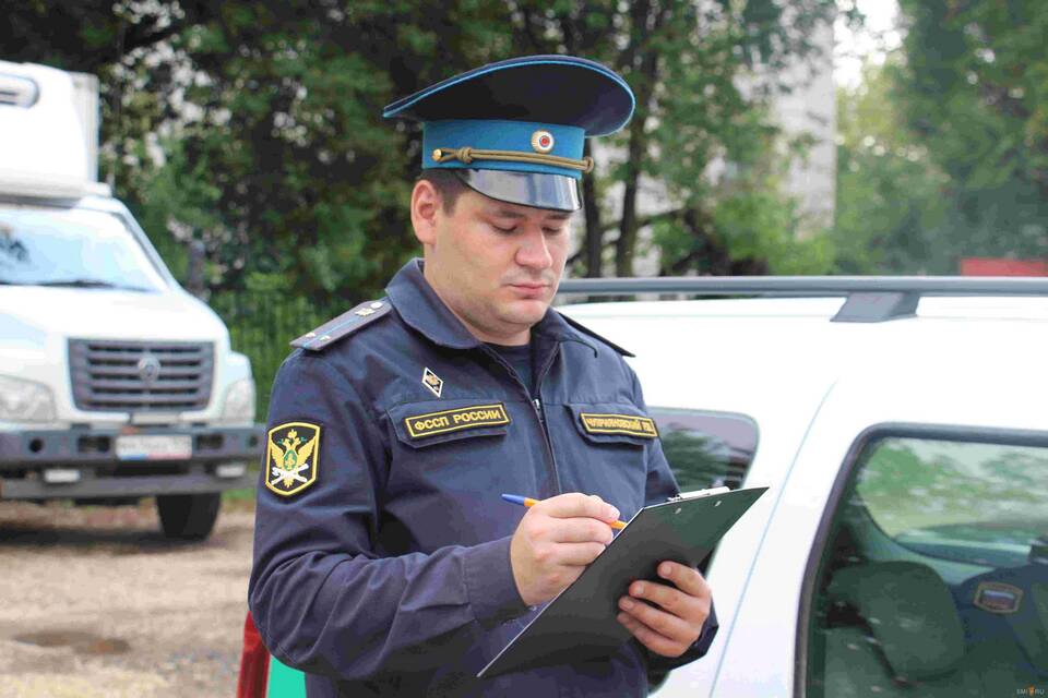 Двойник ФССП: что делать